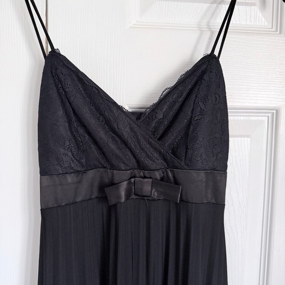 B. Darlin Dress Juniors 7/8 Black Lace Pleated Fit & Flare Party Whimsigoth Prom - Picture 2 of 10